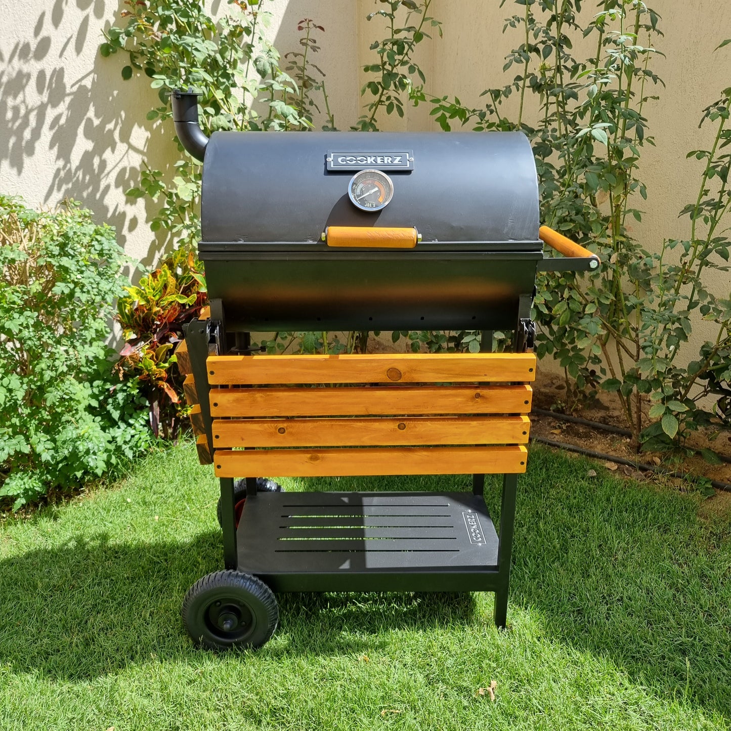 COOKERZ - Classic Charcoal Grill