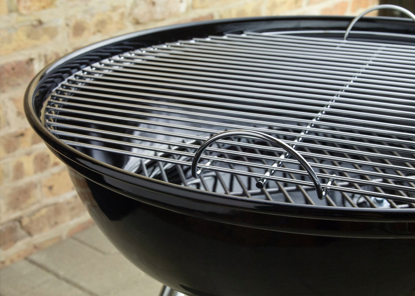 Weber - Compact Kettle Charcoal Barbecue - 47cm