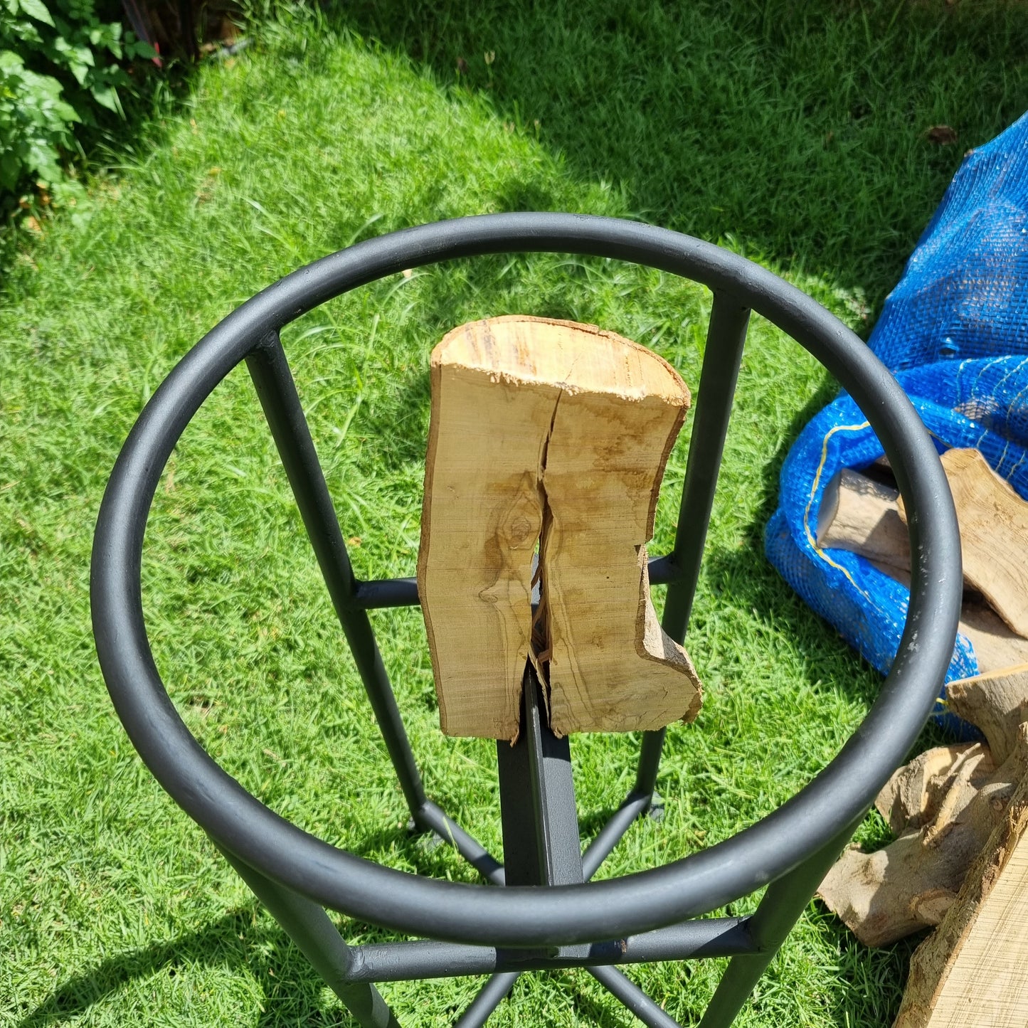 Logs Splitter Stand