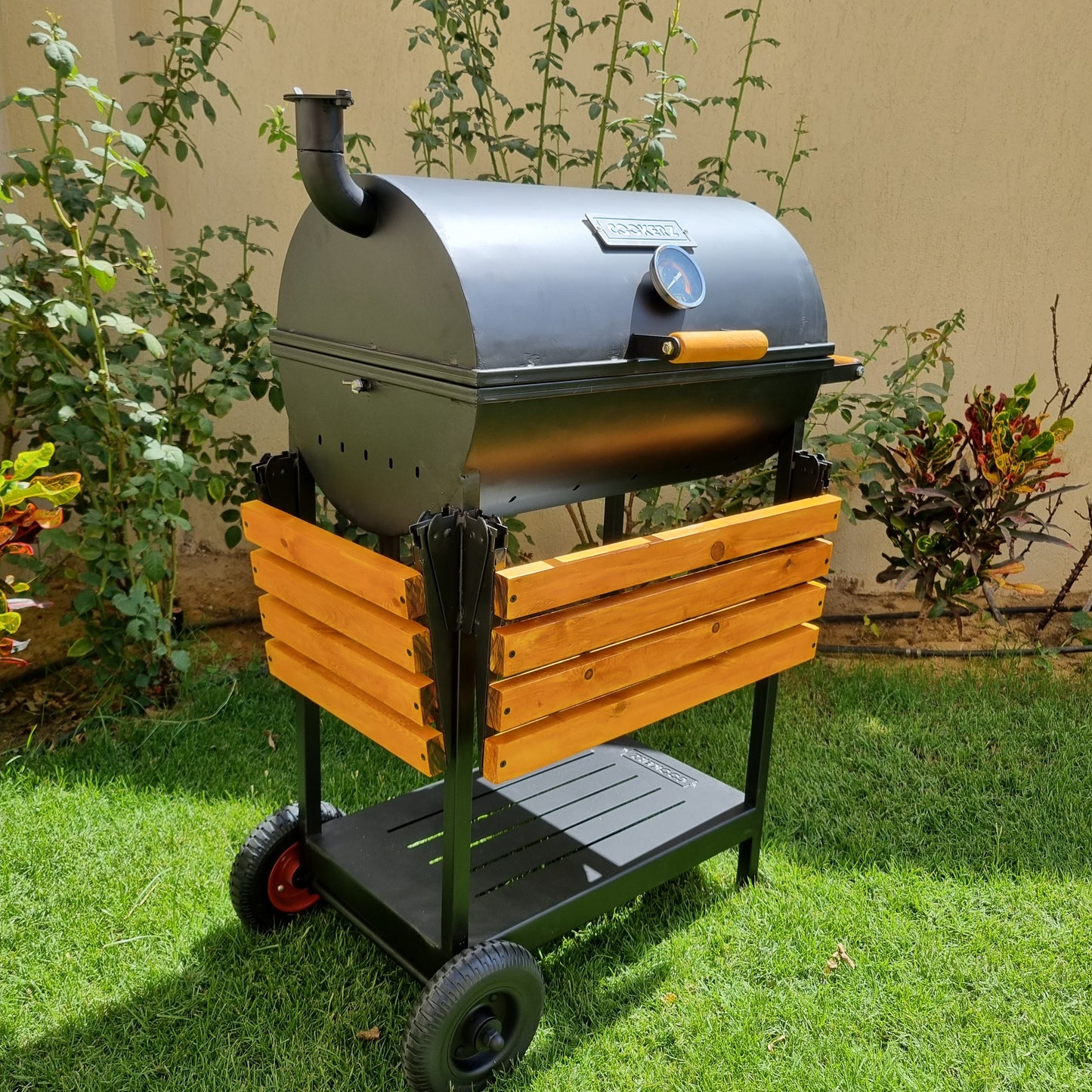 COOKERZ - Classic Charcoal Grill