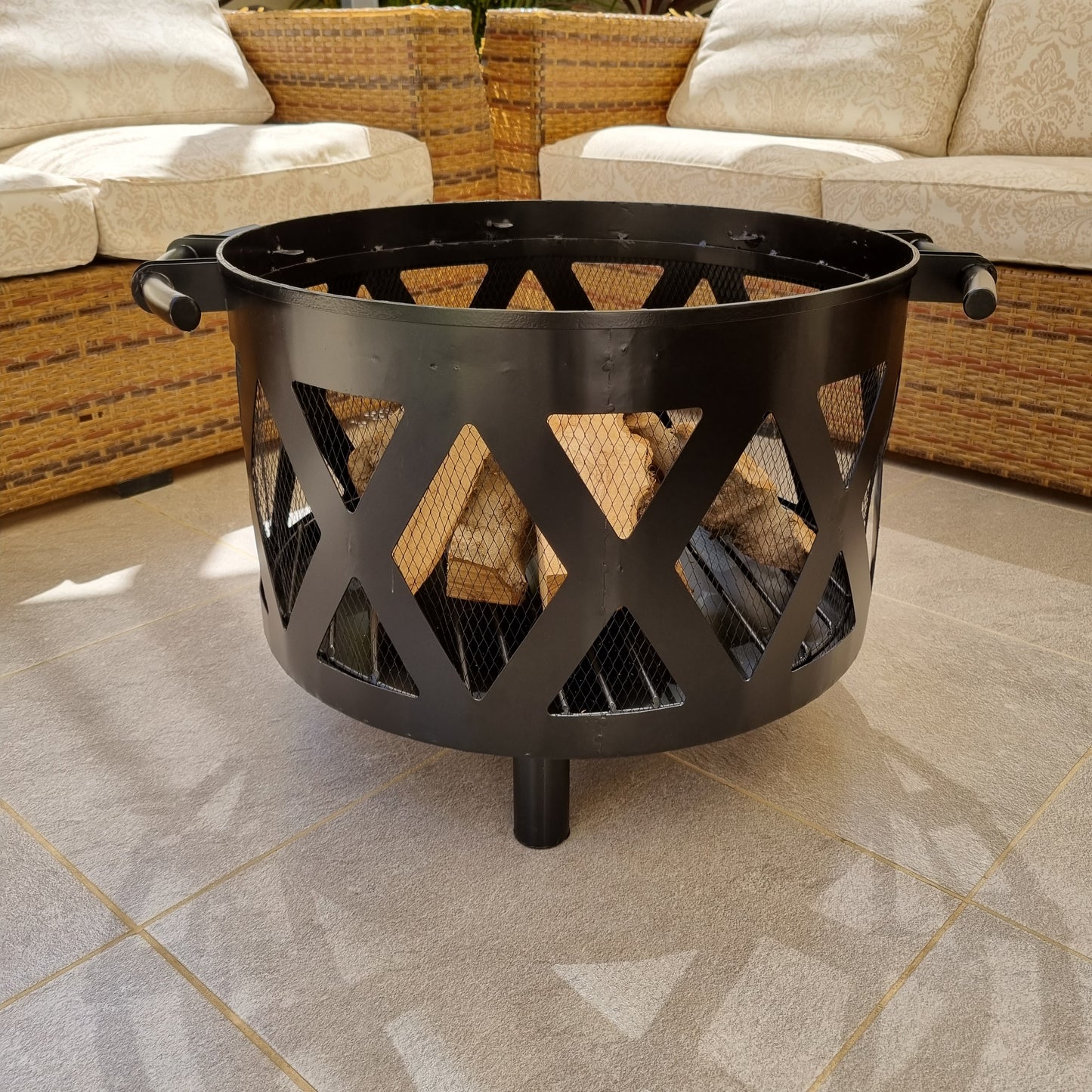 Diamonds Fire Pit & Grill