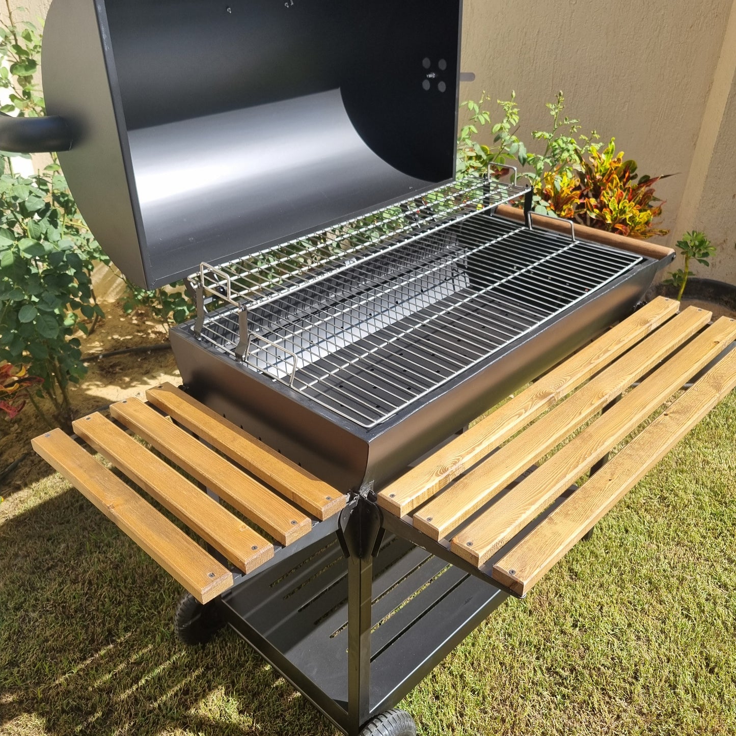 COOKERZ - XL Classic Charcoal Grill