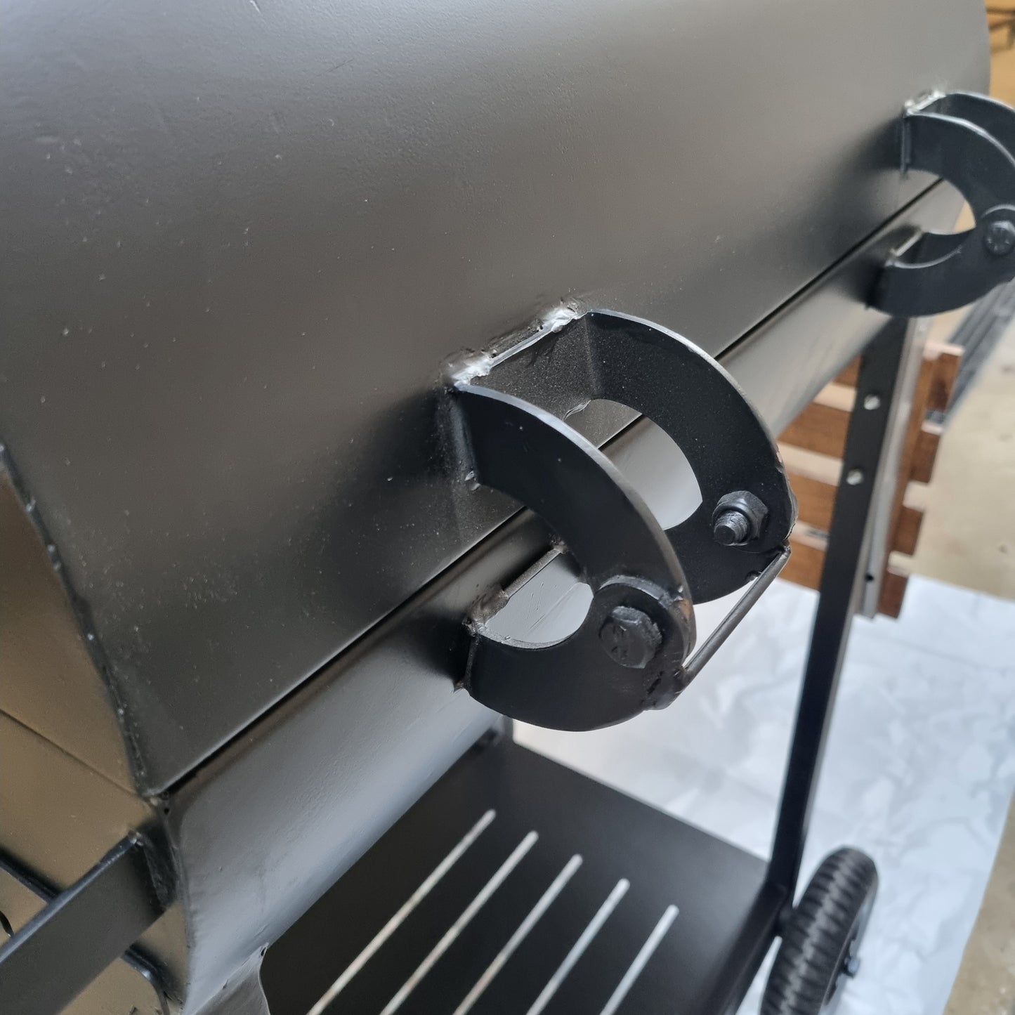 COOKERZ - Classic Charcoal Grill