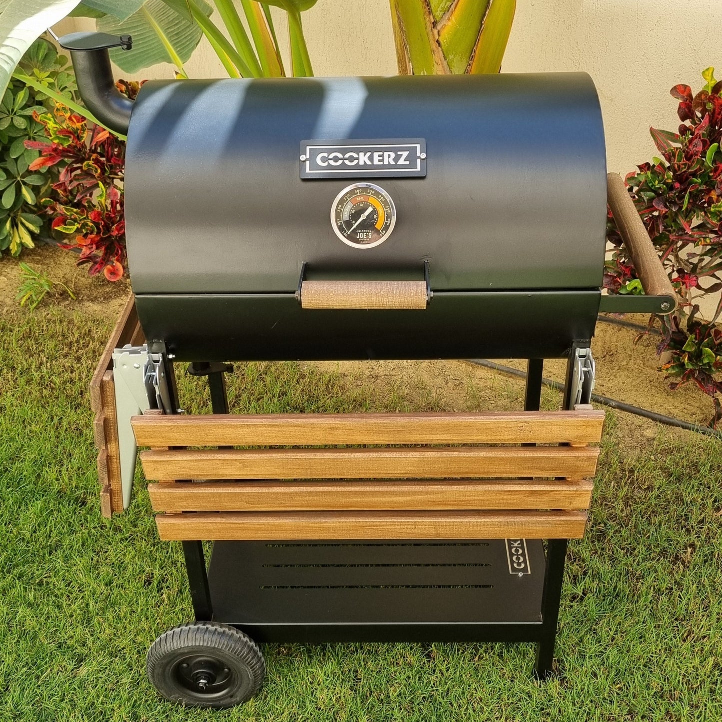 COOKERZ - Classic Charcoal Grill