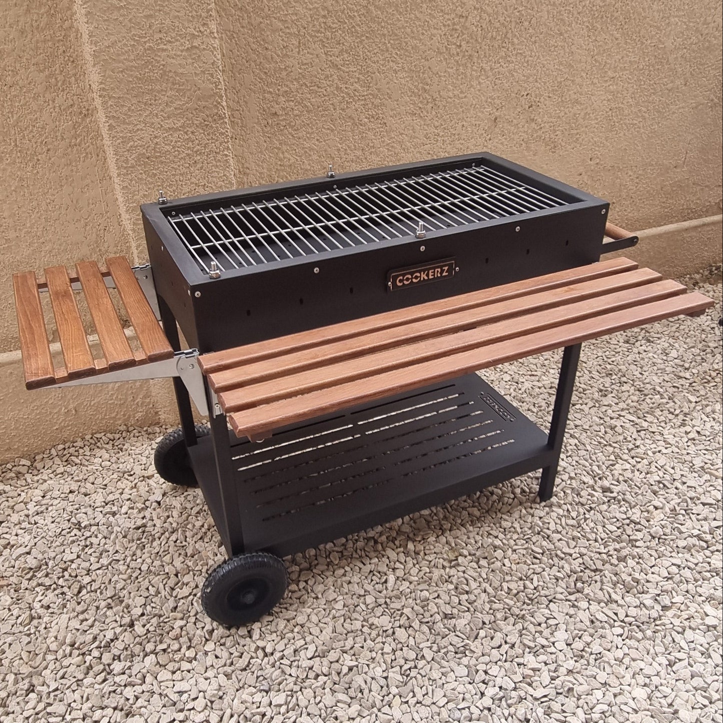 COOKERZ - Flat Top Charcoal Grill