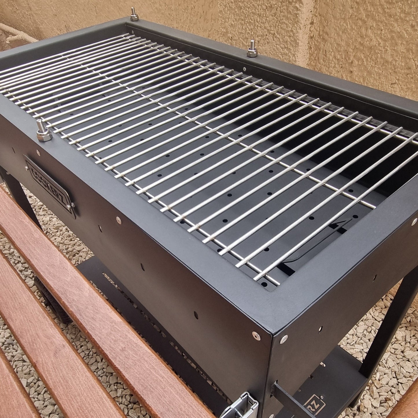 COOKERZ - Flat Top Charcoal Grill