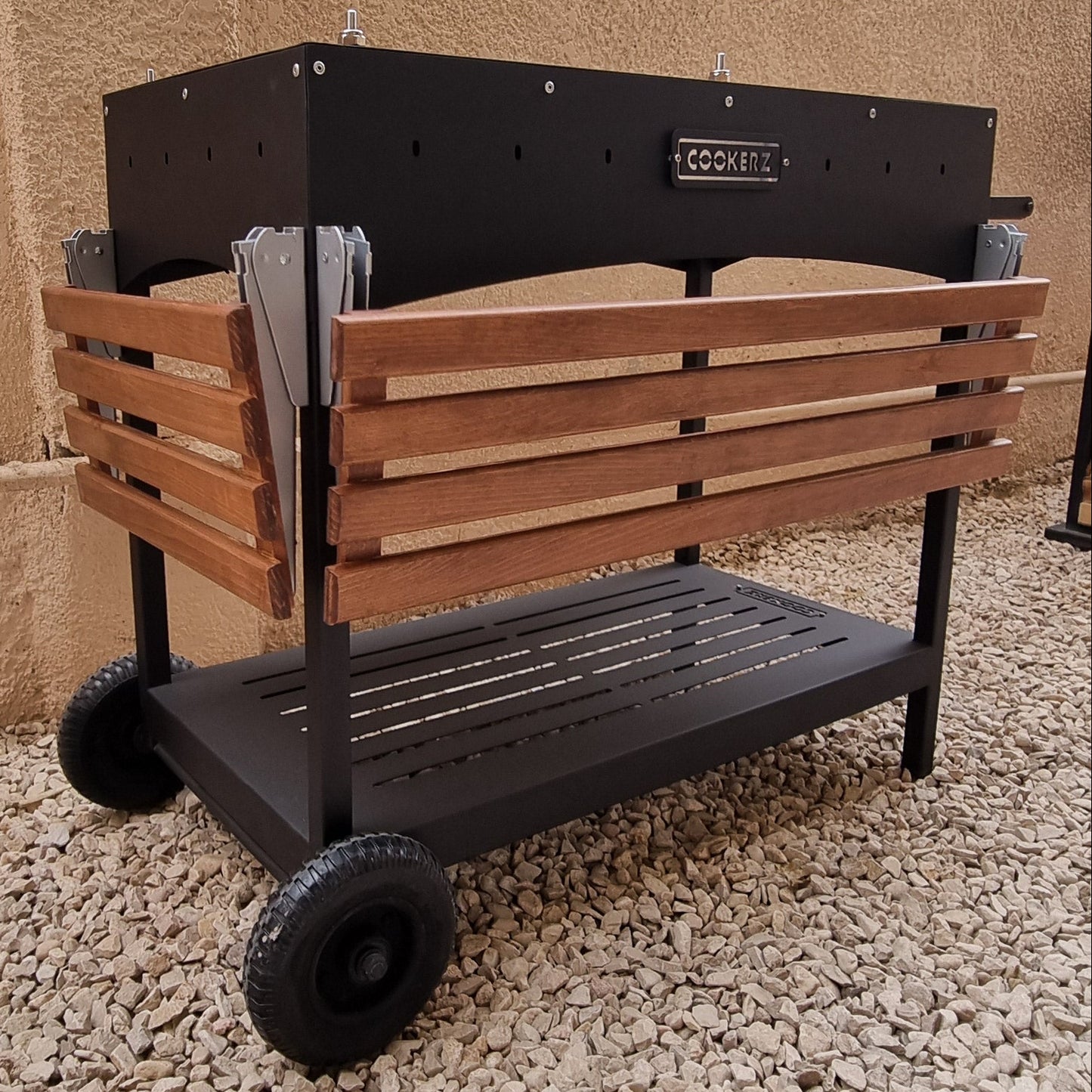 COOKERZ - Flat Top Charcoal Grill