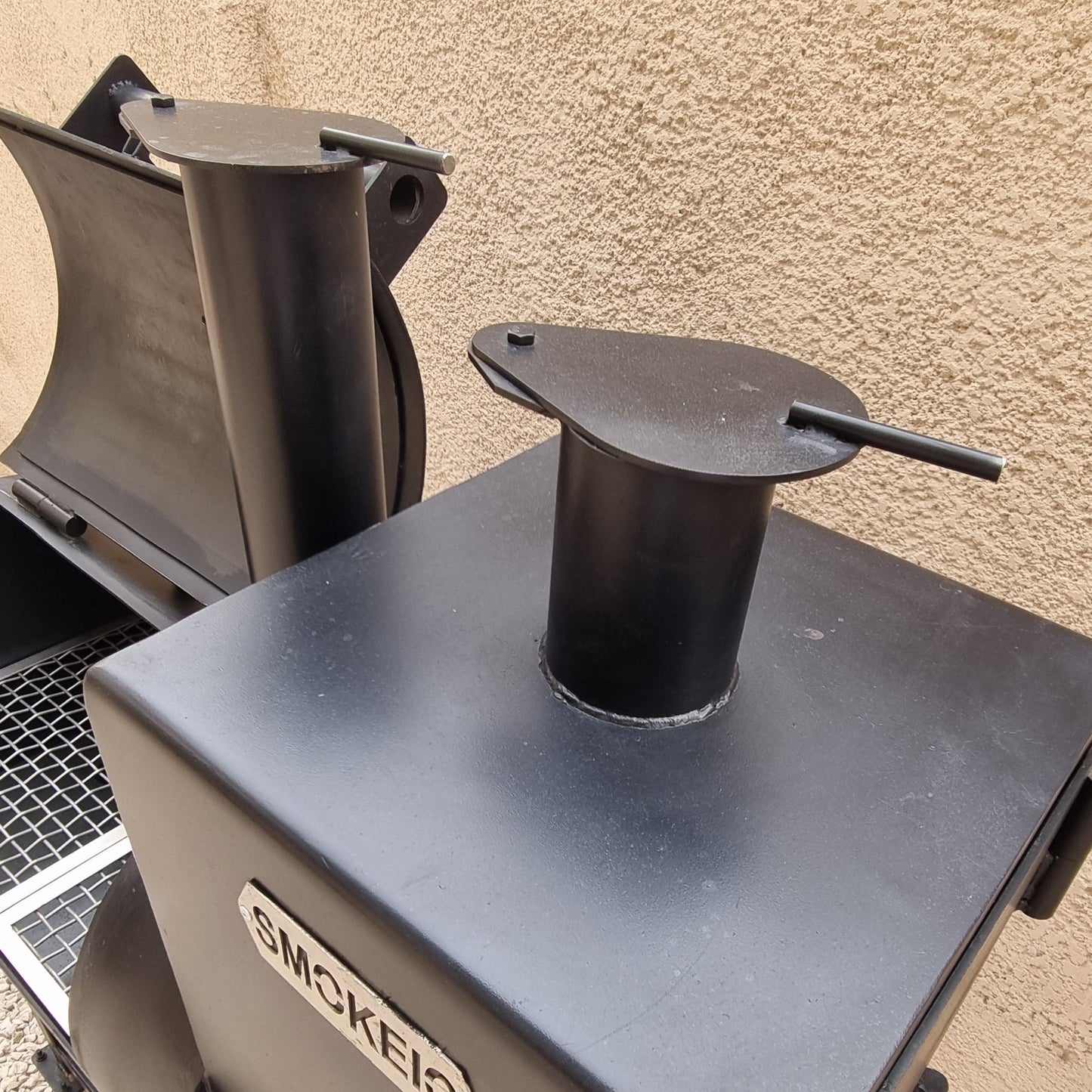 SMOKEIO - The Mini smoker (Reverse Flow)