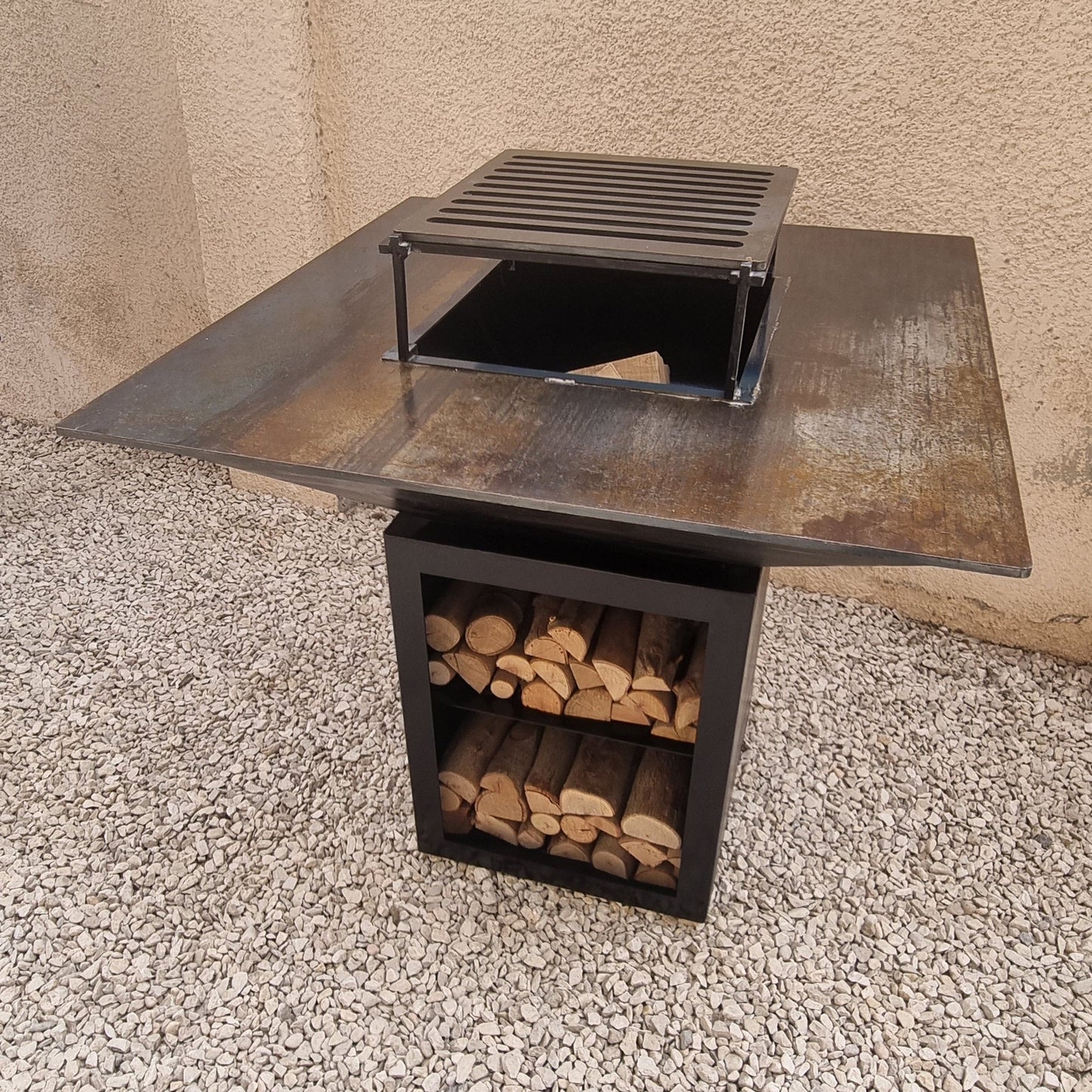 SMOKEIO - The square pit (Pre-Order)