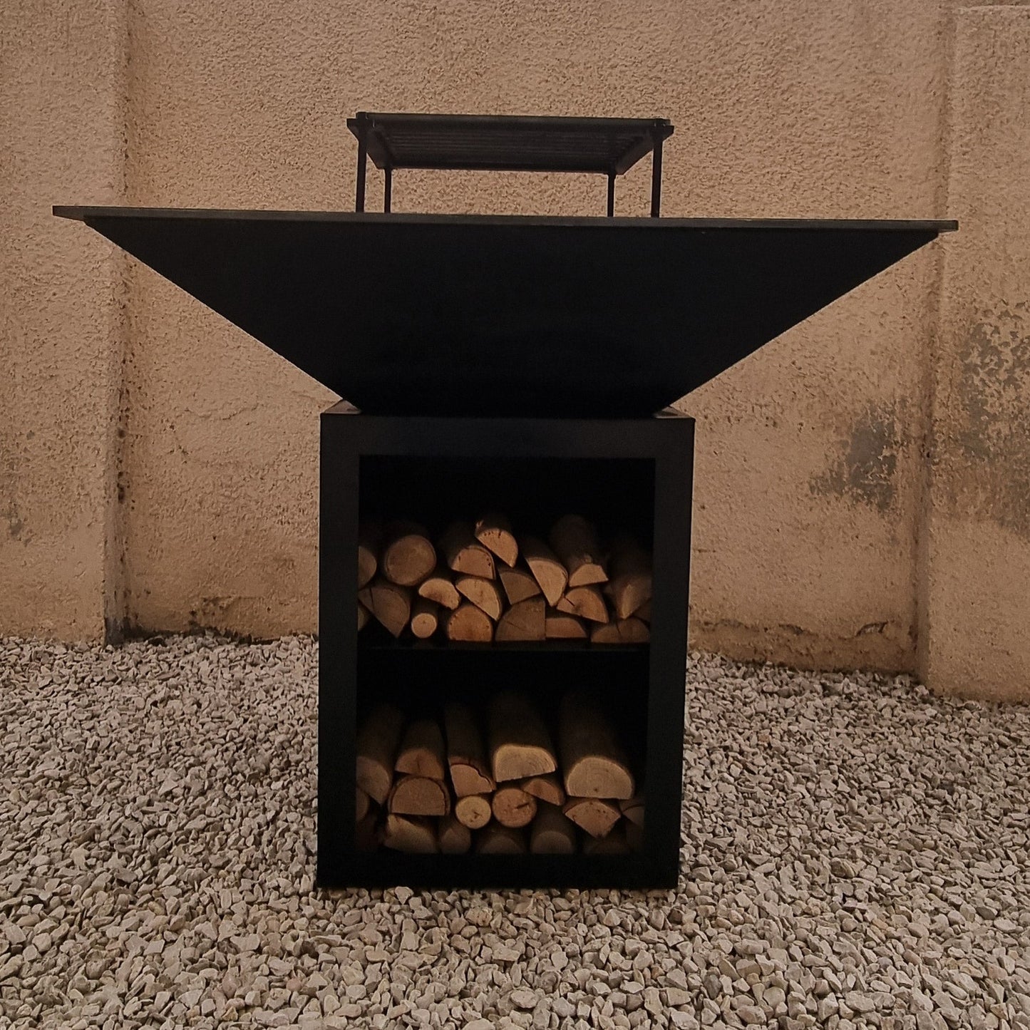 SMOKEIO - The square pit (Pre-Order)