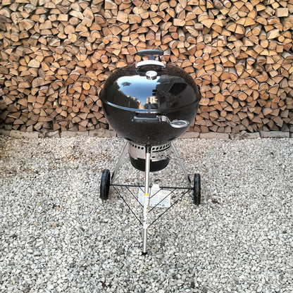 Weber Master-Touch GBS E-5750 + FREE Weber Briquettes & Waterproof Cover